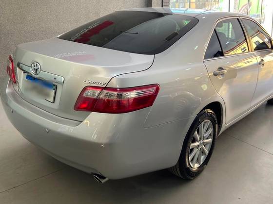 TOYOTA CAMRY 3.5 XLE V6 24V GASOLINA 4P AUTOMÁTICO TOYOTA CAMRY 3.5 XLE V6 24V GASOLINA 4P AUTOMÁTICO